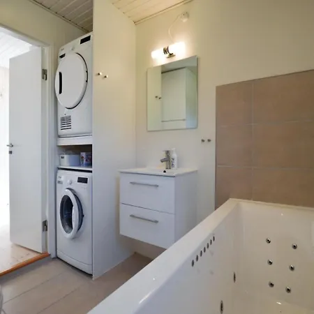 Three-bedroom Holiday In Nykobing Sj Nyrup